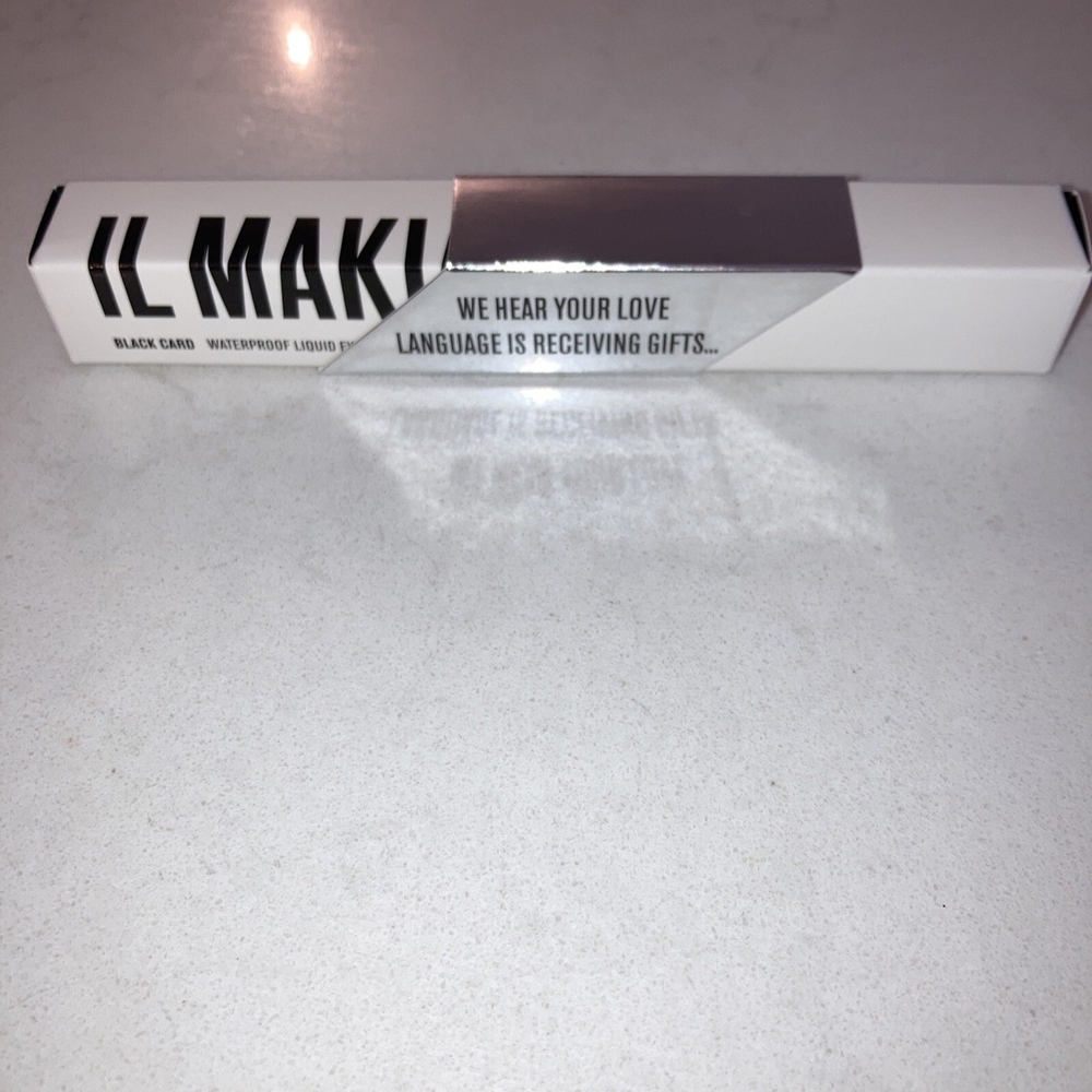 IL MAKIAGE Black Liquid Eyeliner - Waterproof Precision